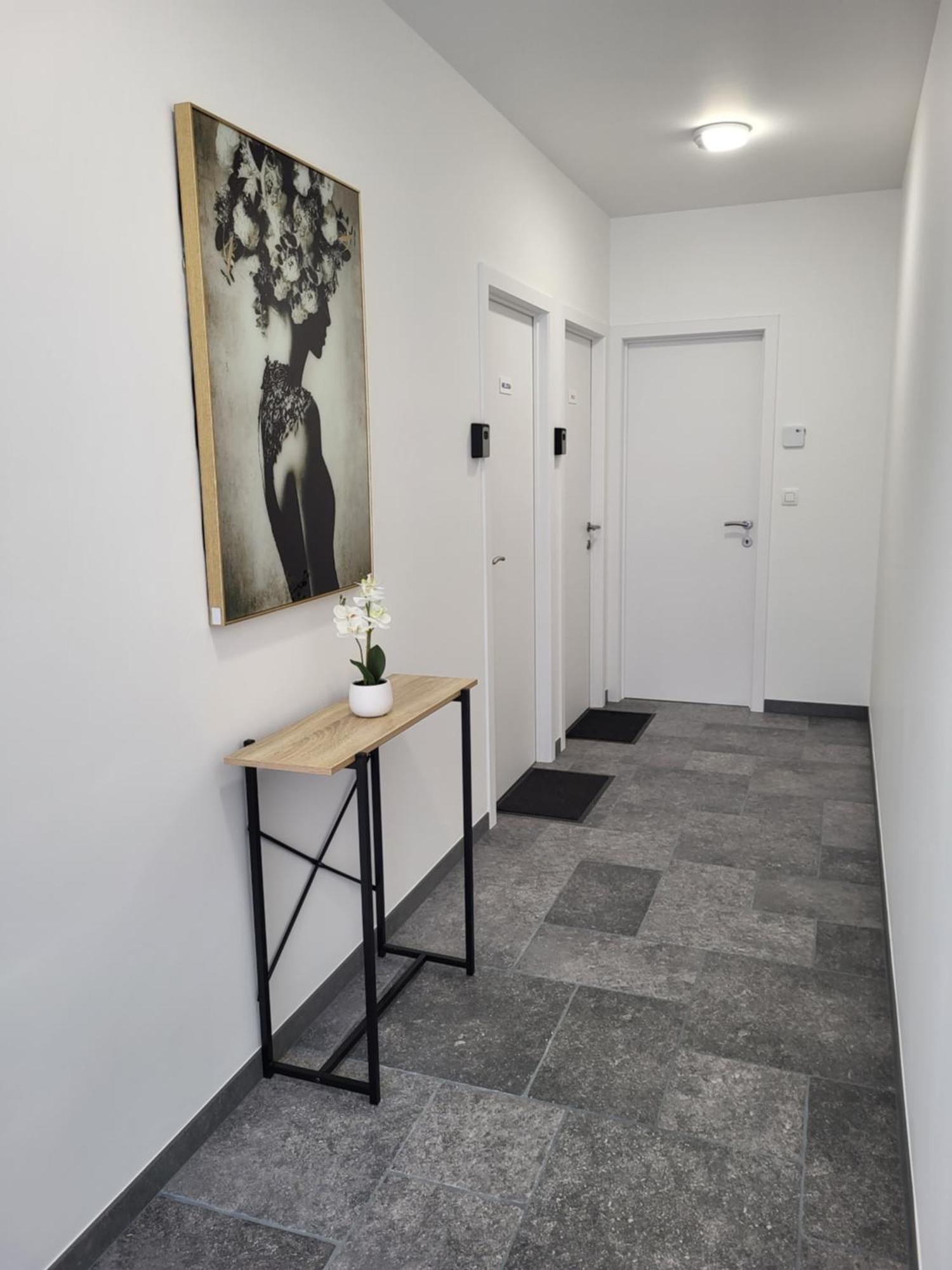 Private Rooms - European Quarter Brussels Exterior photo
